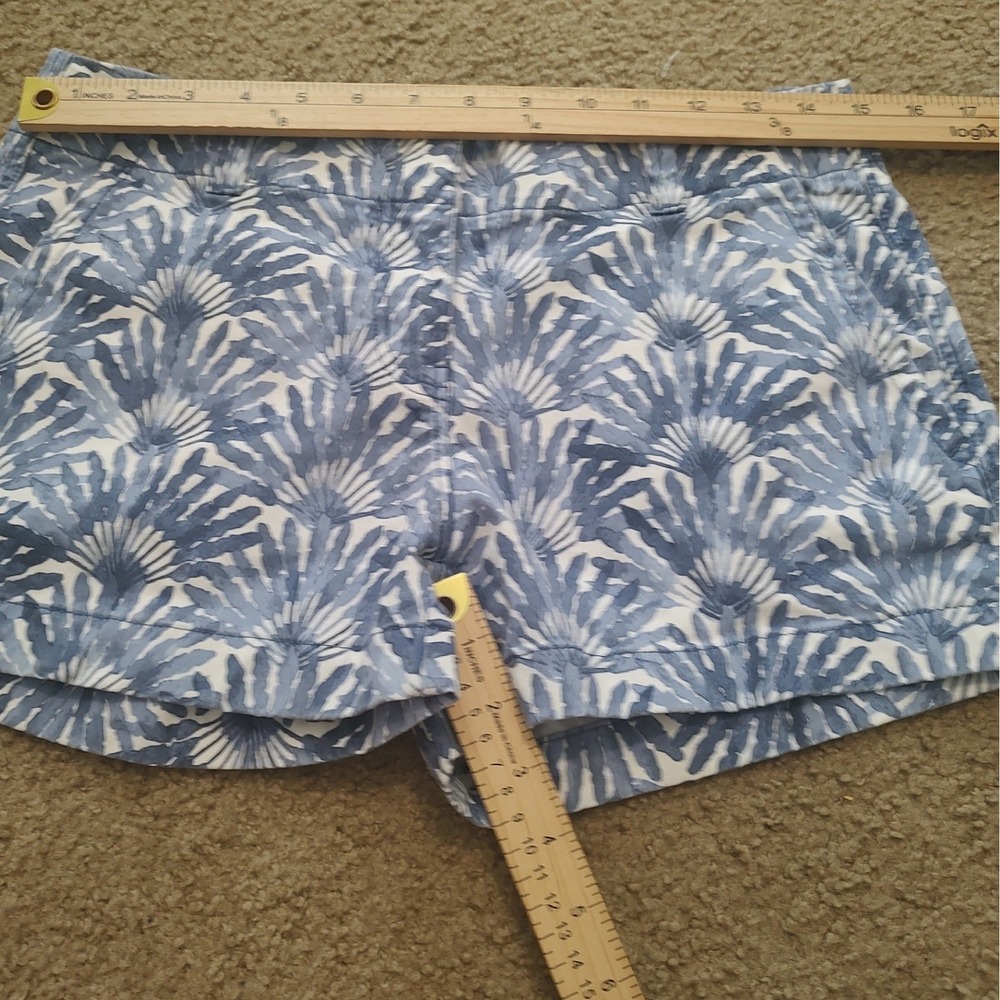 Vineyard Vines Chino Shorts Womens‎ 2 Blue White Palm Print Excellent Stretch